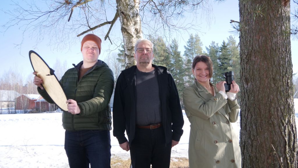 Kyläkanavaa ideoivat Toni Annala (vas.), Jarmo Kumpula ja Alexandra Mäenpää. Kuva: Maaria Koivula-Talkkari