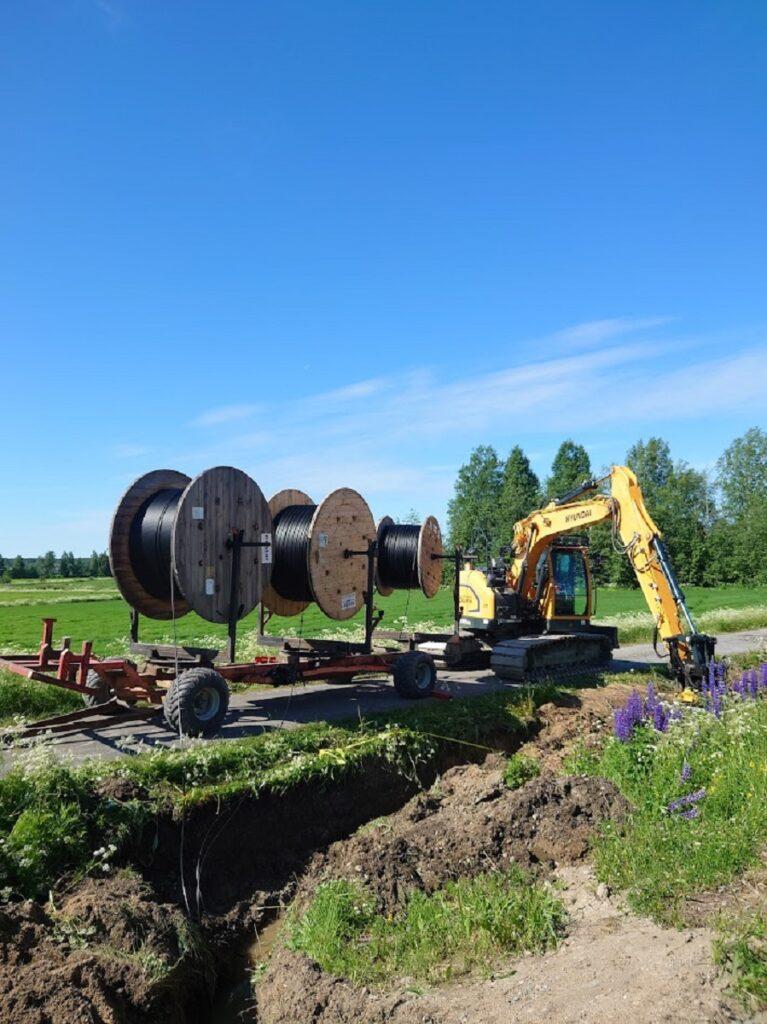 Kaivinkone ja kuitukela