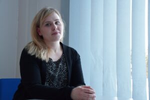 Nea Hedberg hankki Suomen Yrittäjäopistossa tekemällään ammattitutkinnolla syvempää ymmärrystä taloushallinnosta.