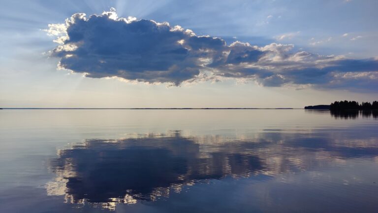 Lappajärvi pilvi ja aurinko
