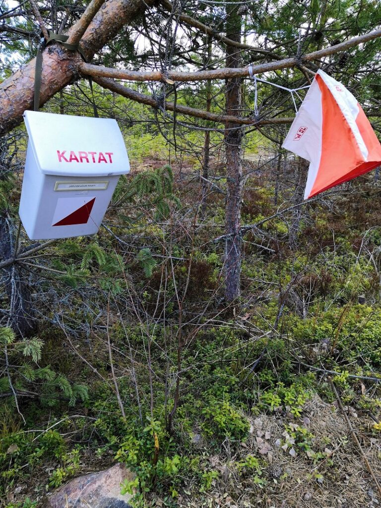 KORTESJÄRVEN Järvi-Veikot järjestää 22. heinäkuuta Lappajärven Hanhivuorella erikoispitkän matkan kansallisen suunnistuskilpailun, joka on samalla Etelä-Pohjanmaan aluemestaruuskilpailu.