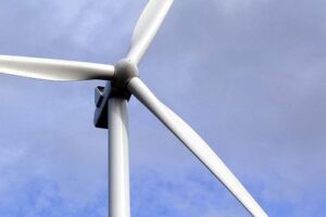 Vimpelissä kaavaillaan Neonin tuuli- ja aurinkovoimahankkeen kaavoittamisen aloittamista. Arkistokuva.