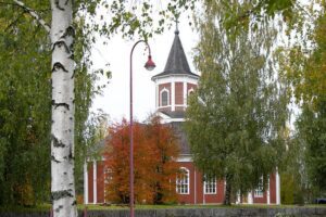 Ensi vuonna Kauhavan seurakunta investoi Kortesjärven vainajien säilytystilaan. Arkistokuva.