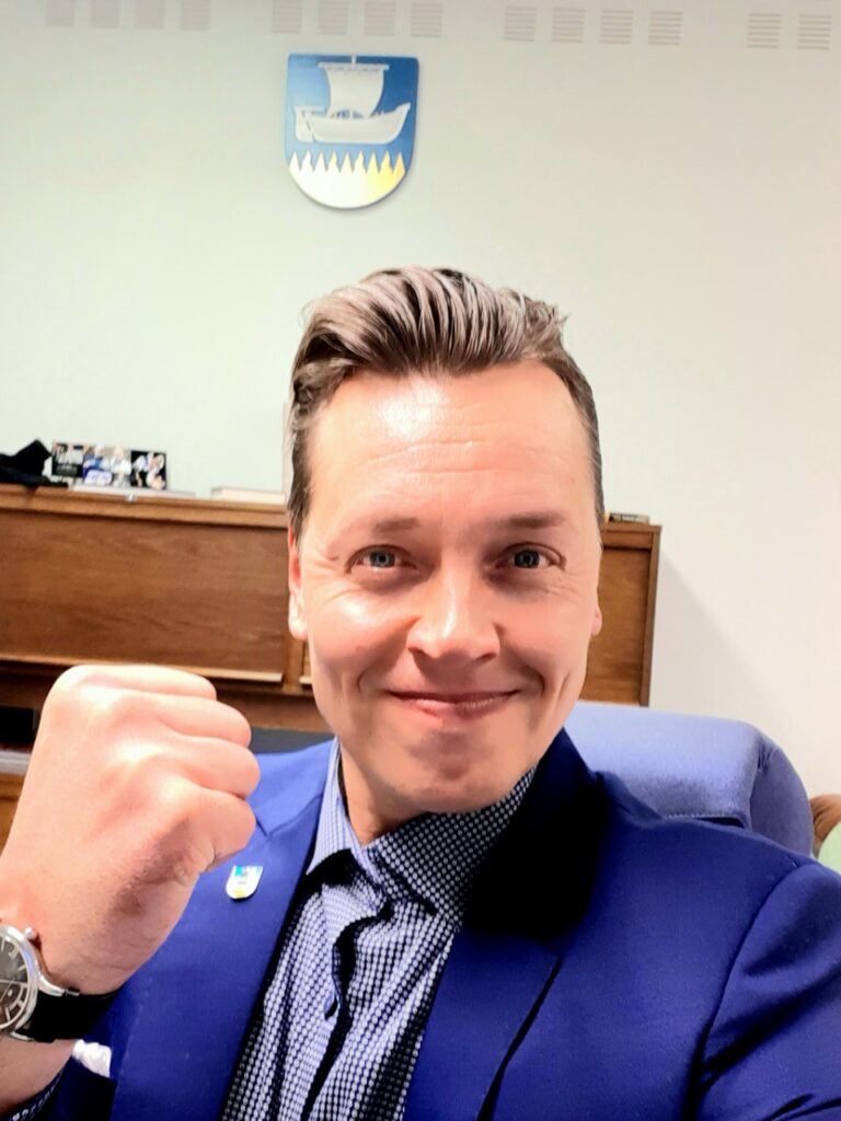 Sami Alasara, Lappajärven kunnanjohtaja.