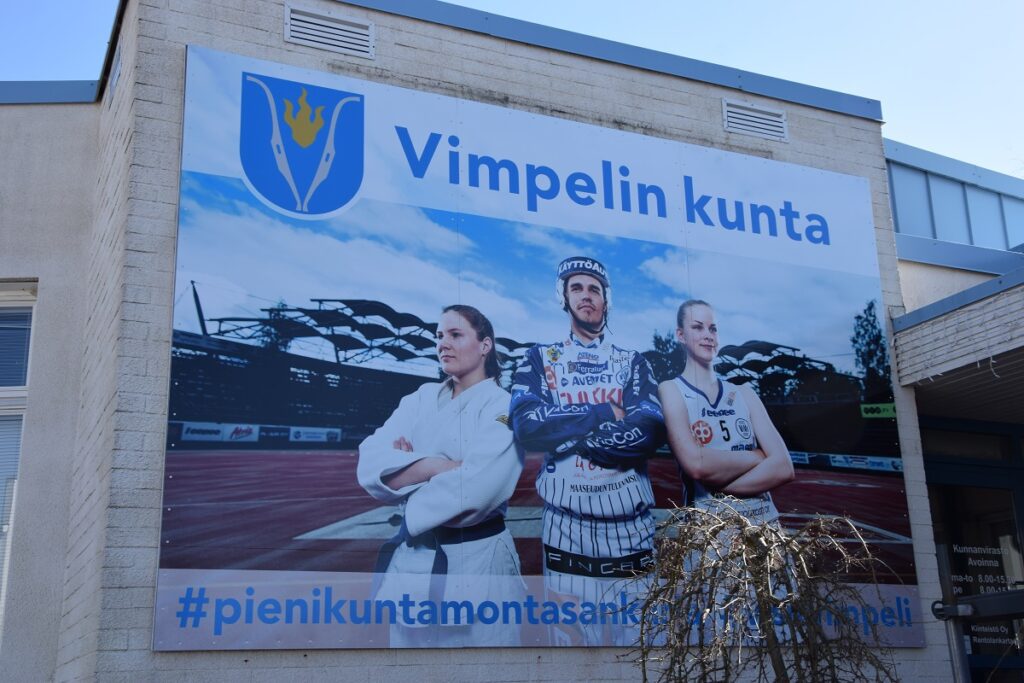 Vimpelin talous- ja hallintojohtajaksi haki 12 henkilöä.