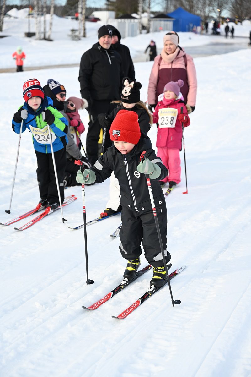 Starttaamassa numerolla 232 Christian, joka oli tulla aina Helsingistä saakka kyläilemään mummolaan.