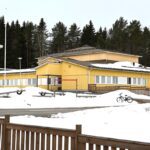 Länsirannan koulu on jäämässä pois koulukäytöstä jo ensi lukuvuoden alusta. Kuva: Hannu Takala.