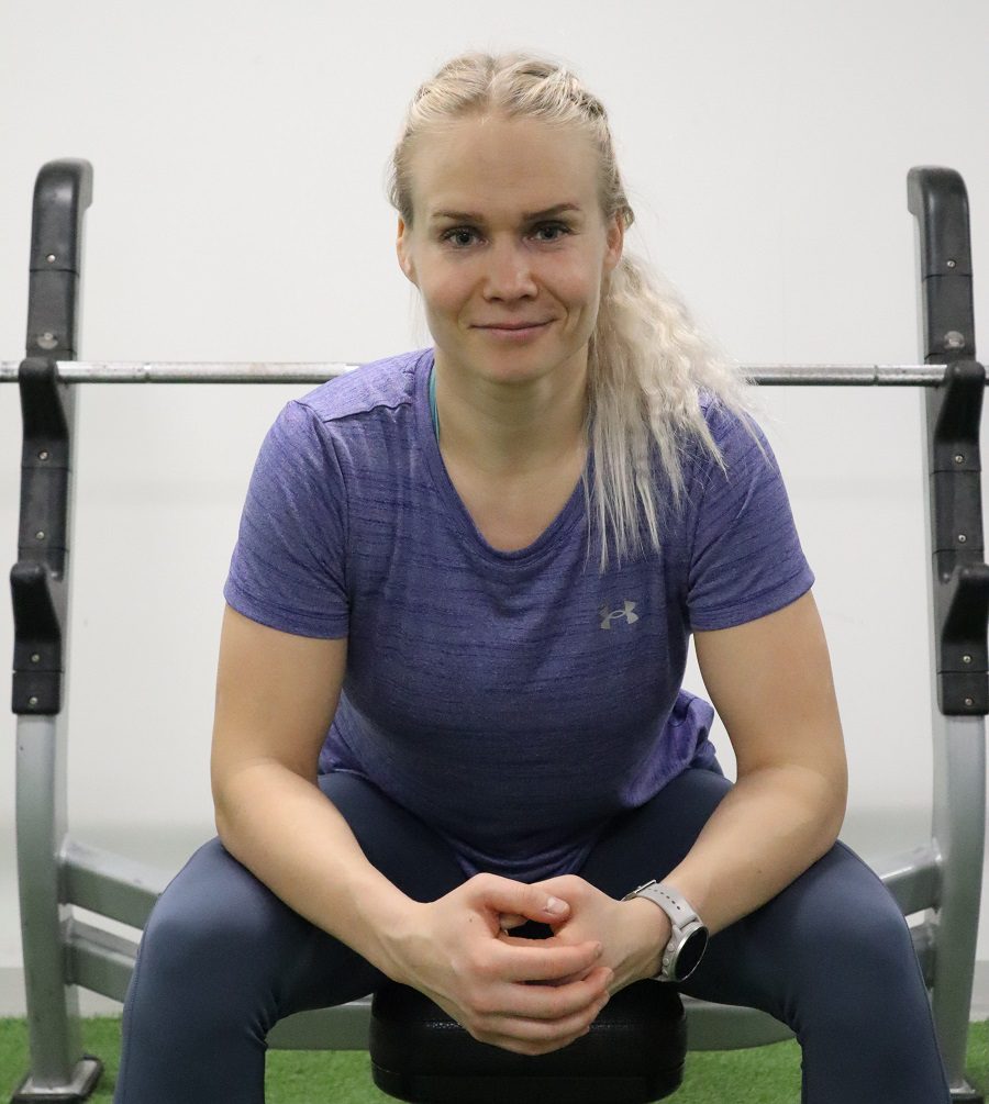 Petra Ollin esikuva urheilijana on Pertti Ukkola, kaiken voittanut mestari, jolla oli kova työmoraali, mutta samalla vekkulimainen huumorintaju.