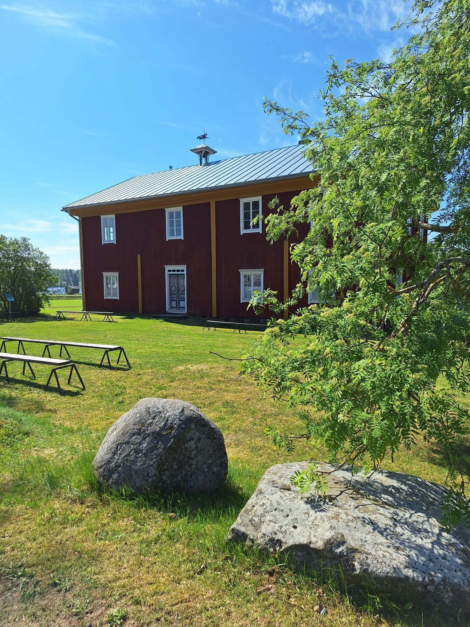 Väinöntalo eli Järviseudun museo on Suomen suurin kotiseutumuseo. Se on auki kesäkauden ja katsottavaa riittää.