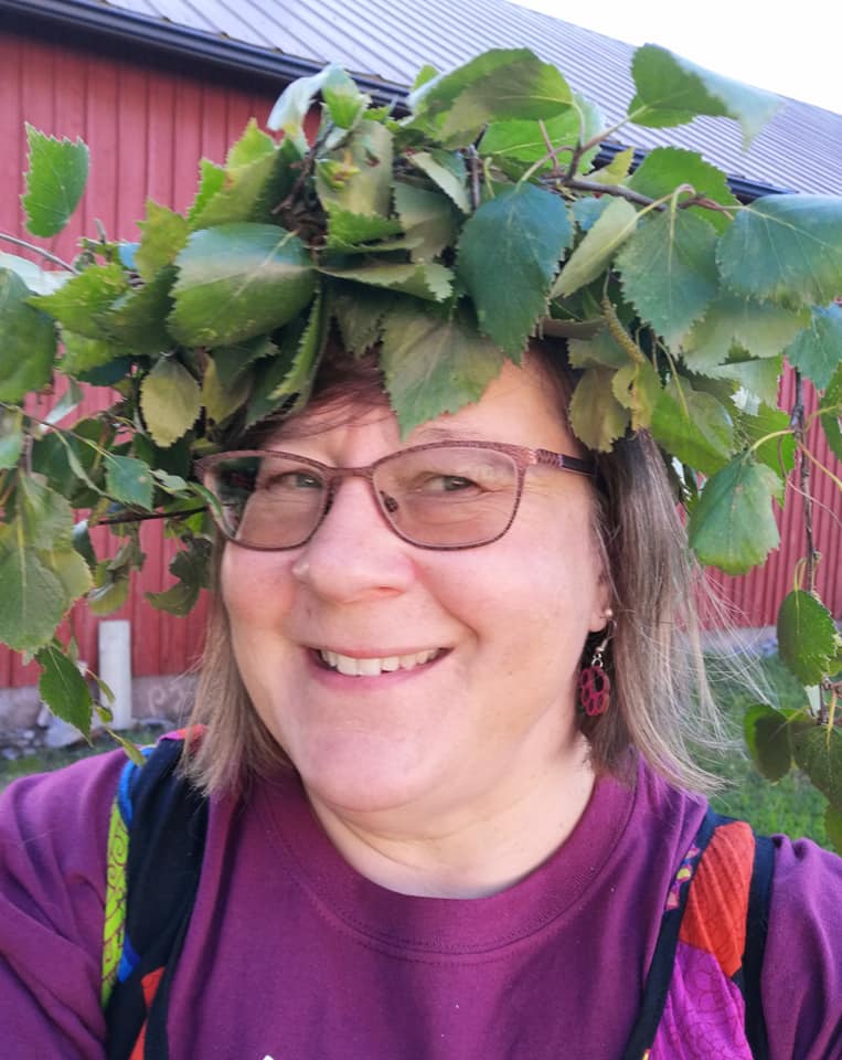 Kahvilatoiminta aloitetaan 11. kesäkuuta ja se on avoinna tiistaista perjantaihin kello 12–17. Tilauksesta kahvi- ja ruokailu myös muuna aikana. Kahvilaa tulee hoitamaan Anu Rinne.