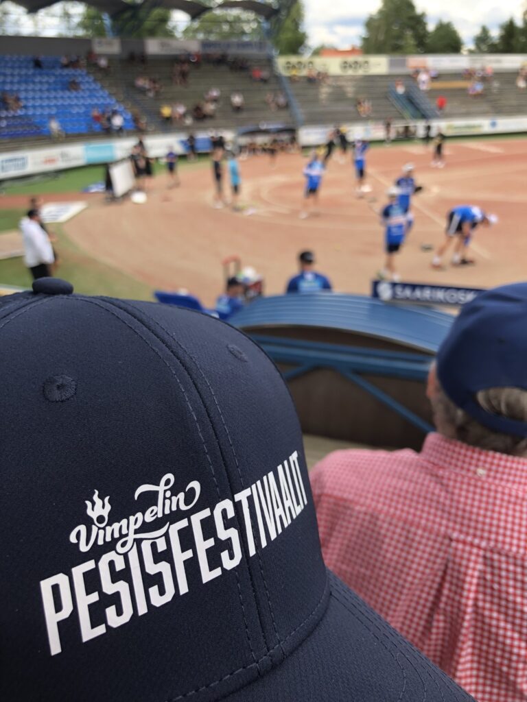 Saarikenttä toimii festivaaliareenana, kun Saarikenttä Festivaali soi lauantaina. Kuva: Hanna-Riikka Uusitalo.