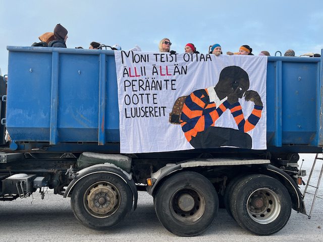 Ällät tavoitteena ylioppilaskirjoituksissa.