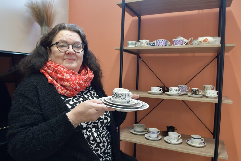 Erica Svärdin lempiastiamalli on tällä hetkellä Talvikki-setti, jossa yhdistyvät siro muoto ja useat eri lautaset.