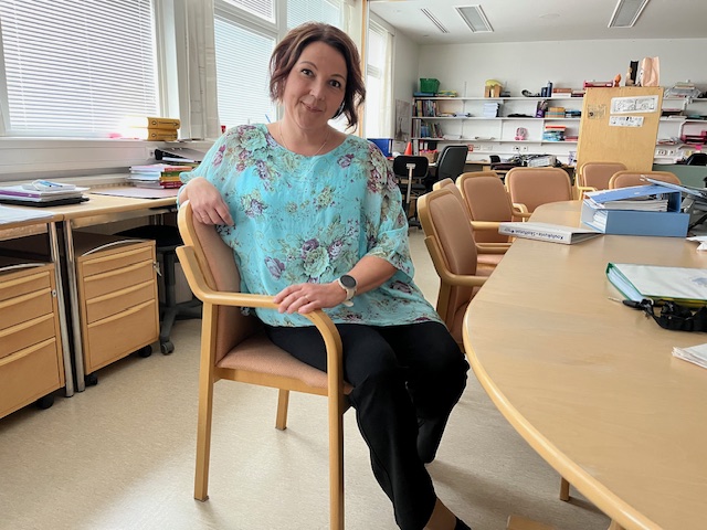 Johanna Vanhamäki-Hanhikoski on ollut pianonsoiton opettaja yli 20 vuotta.