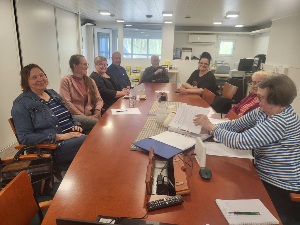 Kuvataideyhdistys Pisarat päätti käynnistää uudelleen vuonna 2002 rekisteröidyn yhdistyksen toiminnan. 