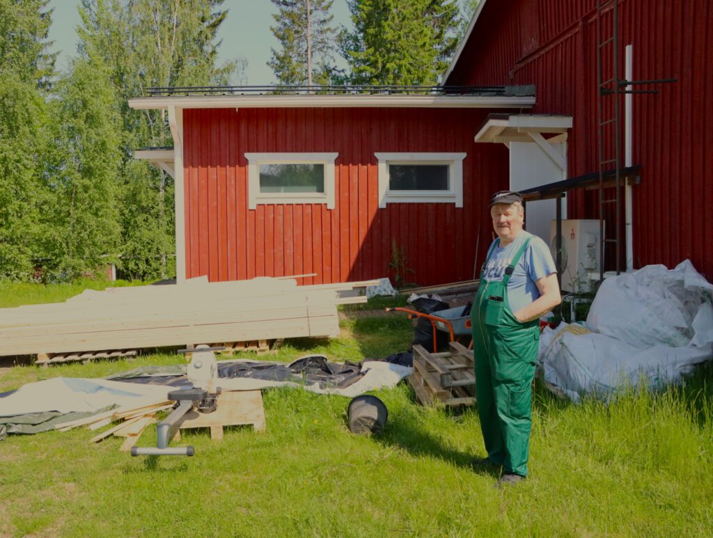 Reijo Kalijärven mukanaan Pirttisen nuorisoseuran toiminta kattaa nykyisin myös kyläyhdistyksille ominaiset tehtävät. Siksi erillistä kyläyhdistystä ei Pirttiseen ole perustettu.