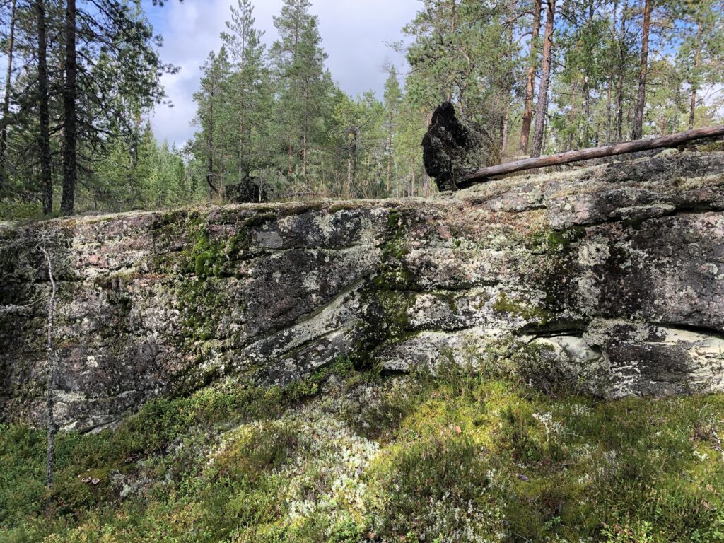 Kuva 13 kivien kerrokset