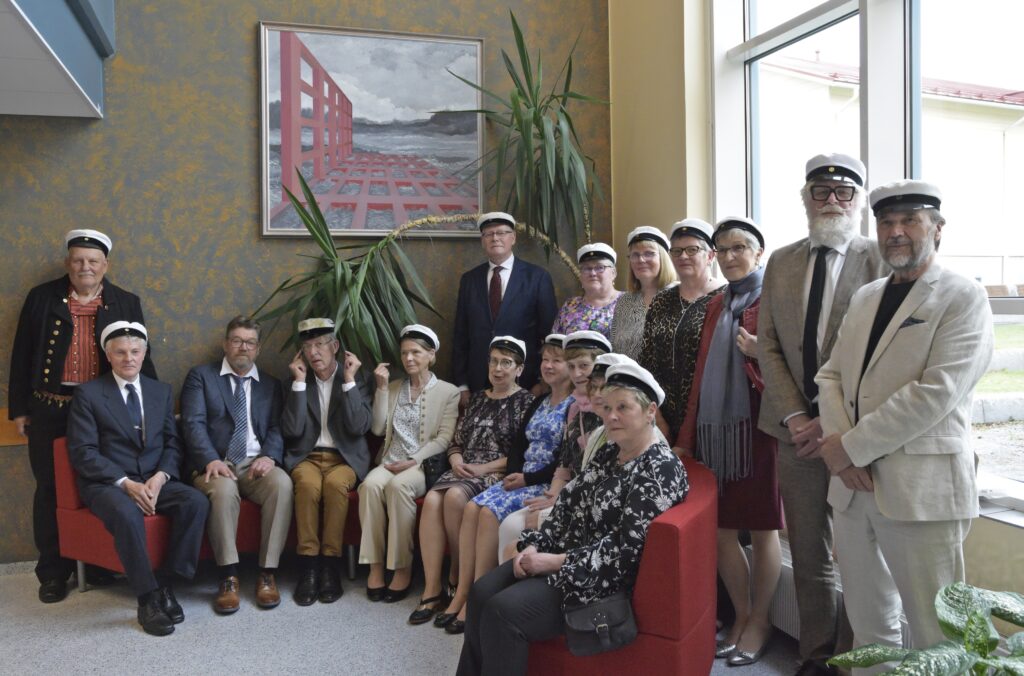 Lappajärven lukiosta ylioppilaaksi 50 vuotta sitten kirjoittaneet kokoontuivat muistelemaan omia nuoruusvuosiaan.