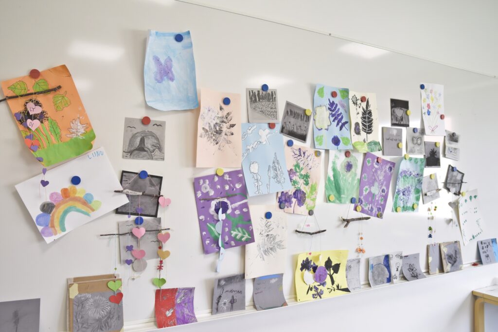 Kuva 4 kädentaitojen töitä