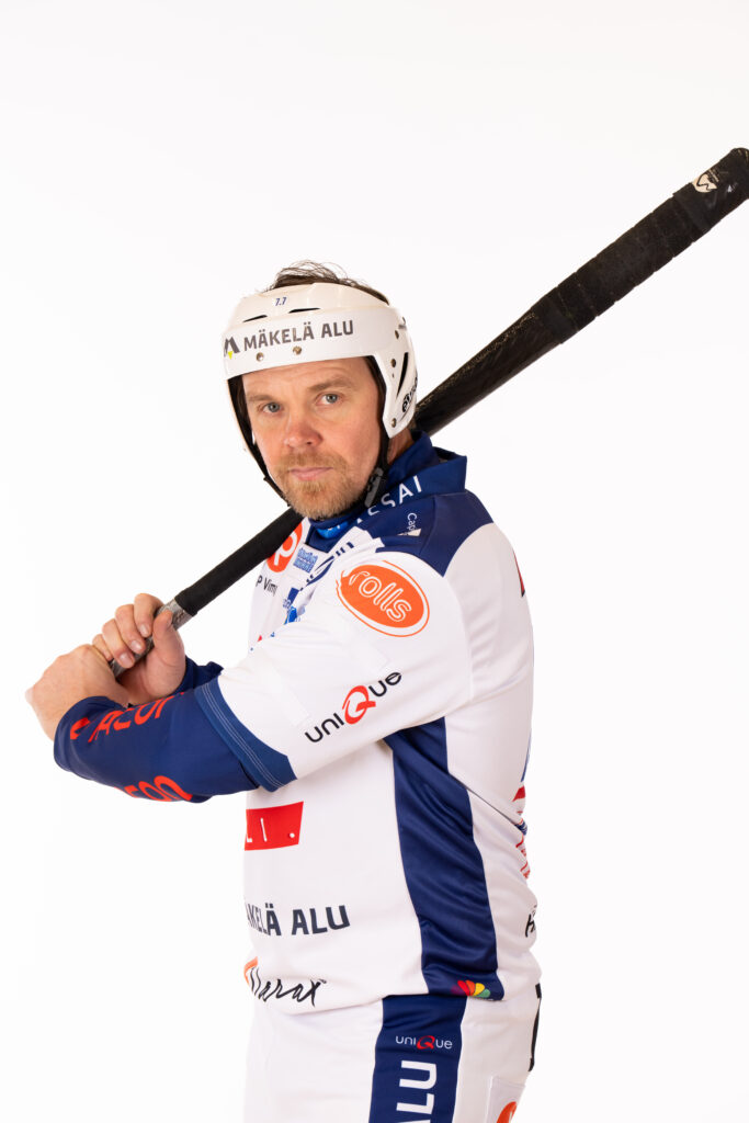 Vedon kokenut jokerilyöjä Janne Mäkelä kotiutti kahdesti Kempele-ottelussa. Kuva: Ville Vuorinen.