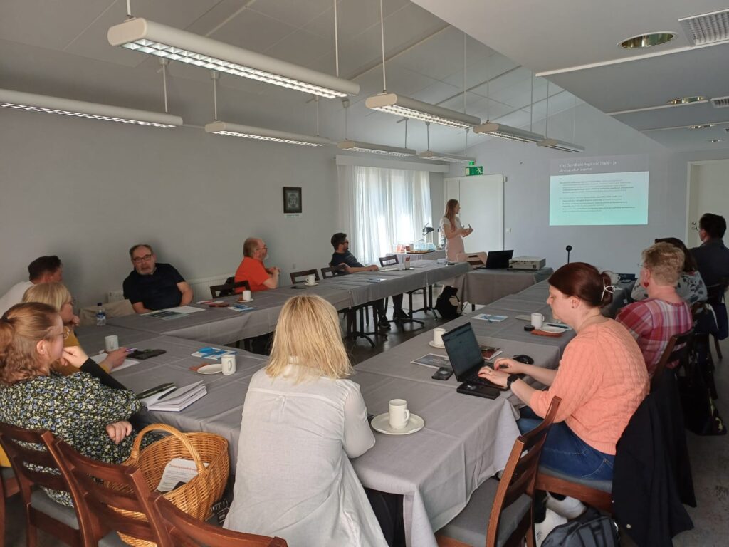 Työpajat keräsivät kiitosta osallistujilta avoimesta keskustelusta, aihepiirin tärkeydestä, konkreettisista toimenpide-ehdotuksista ja yhteisöllisestä ilmapiiristä. 