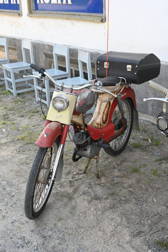 vasikka-ahon markkinoilla oli esillä vanhaa kalustoa.