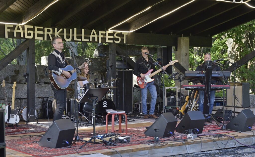 Kuva 2 rectory house