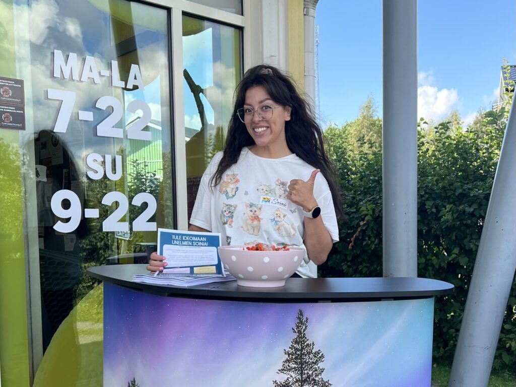 Hankkeeni päätteeksi toivon, että kenelläkään ei jää liikkuminen sen vuoksi, ettei löydä etsimäänsä tietoa, tiedä liikuntapalveluistamme tai että liikuntapaikkojemme hyödyntäminen olisi liian vaikeaa, Cheyenne Järvinen toteaa.