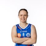 Vedon Korisnaiset valmiina kauteen Riikka Kujala on muun Vedon joukkueen tavoin valmiina alkavaan kauteen. Kuva: Joonas Caven.