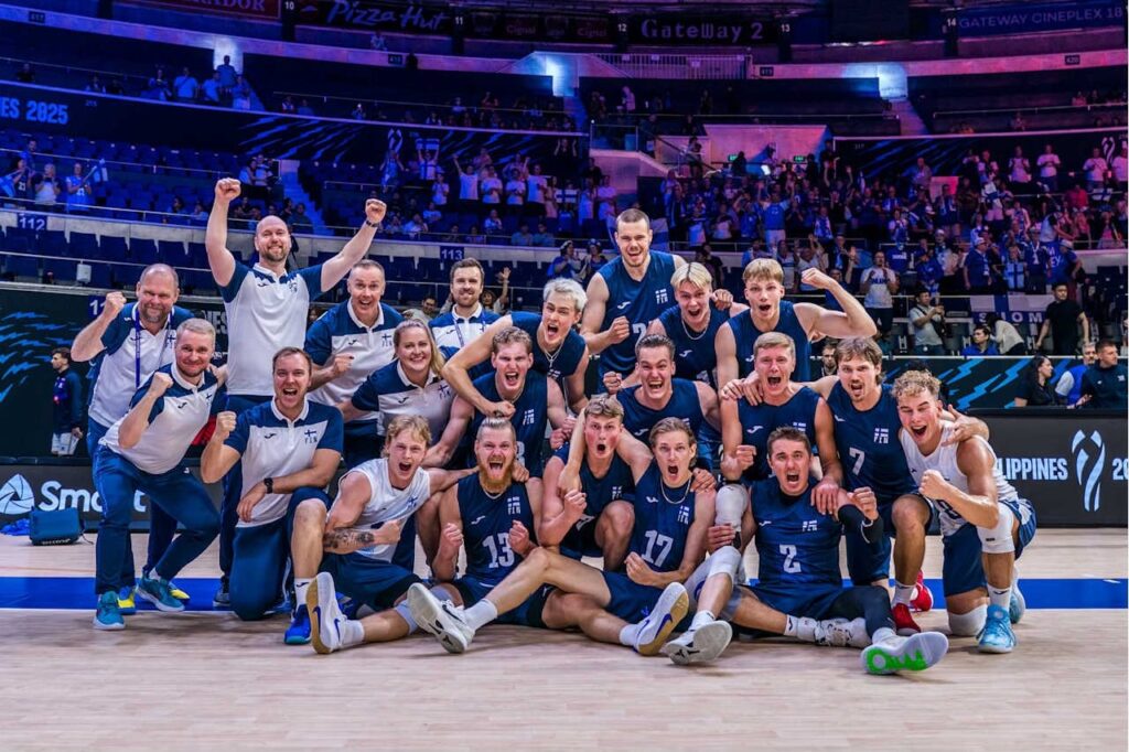 Suomen miesten lentopallomaajoukkue. Kuva: Volleyball Team Finland.