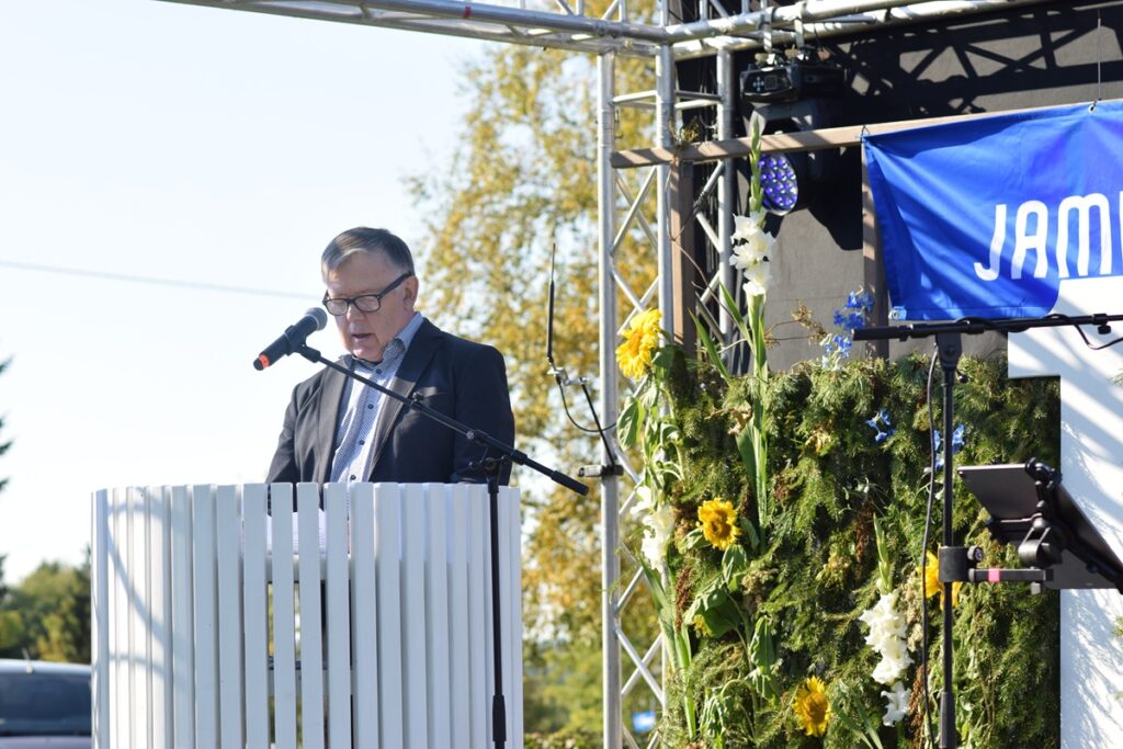 Esko Rintamäki.