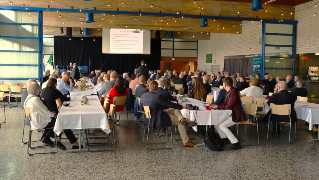 Museointendentti Hanna Rieckin mukaan seminaariin oli ilmoittautunut 200 henkeä. Hän kertoo sen olevan suurin luku moneen vuoteen. 