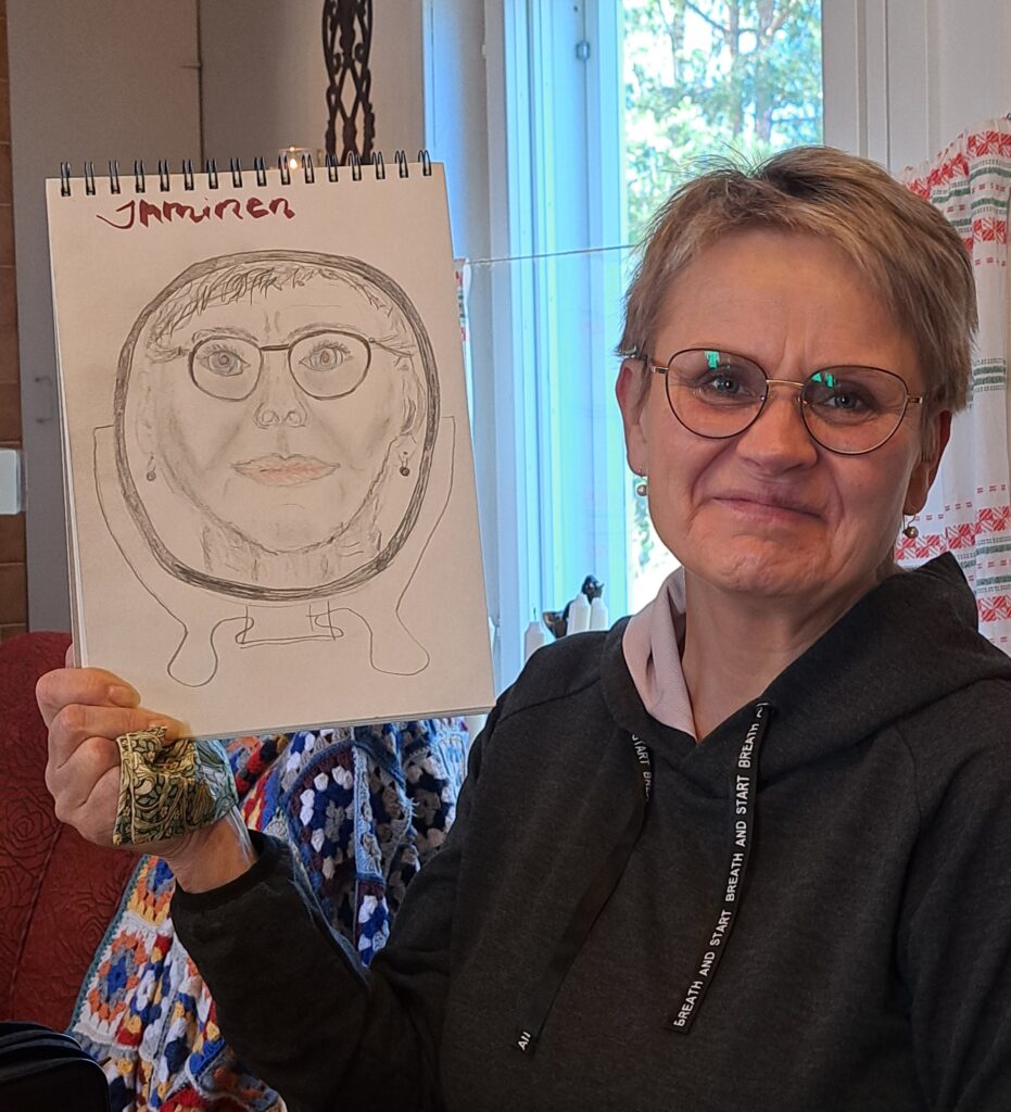 Luonnoskirjatyöskentely kuva 3