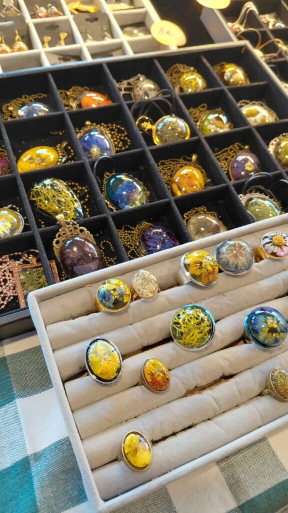 7caf6435 44f3 41b0 80bf 07e16f94ab80