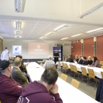 Vuokrasopimus Kivitipun nykyisen majoituspalvelutuottajan Loma-Golf Oy:n osalta loppuu tämän vuoden lopussa. Ravintolapalvelujen Daniel’s Grill Barin kanssa neuvottelut tulevaisuudesta on kesken, mutta nykyinen sopimus on voimassa vielä vuoden vaihteen jälkeen