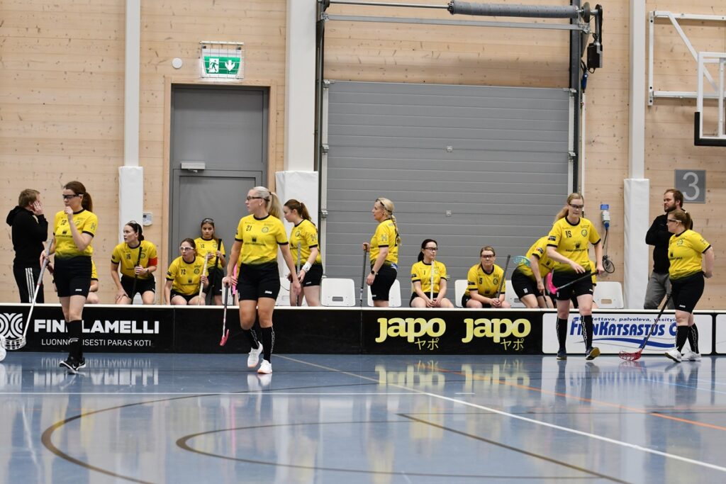 S.C. Alajärven naisten kakkosjoukkue on aloittanut harjoittelunsa kesällä.