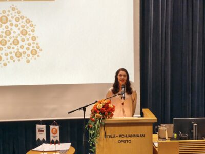 Eteläpohjalaisten kylien uusi toiminnanjohtaja on Miia Hietaniemi.