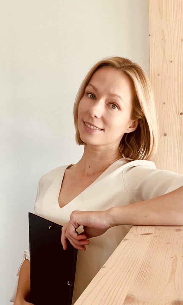 Alajärveläinen Eveliina Joensuu tutkii keskosuuden vaikutusta kielelliseen kehitykseen. Kuva: Joensuulta.