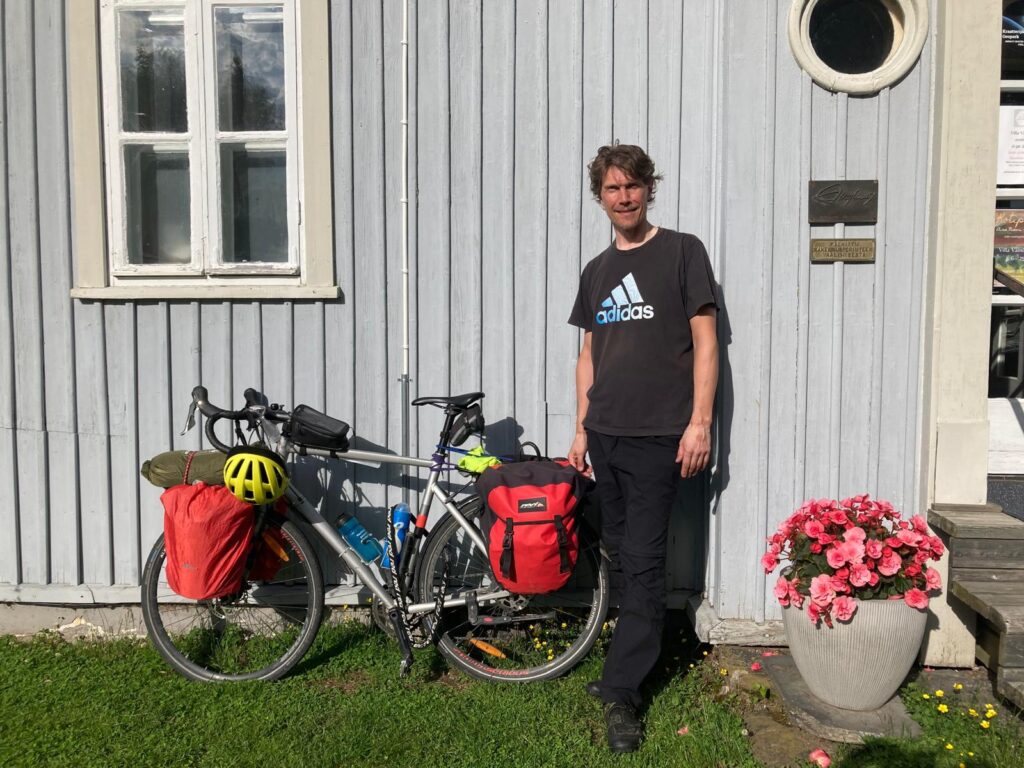 Topi Linjama vieraili kesällä 2024 myös Alajärvellä.