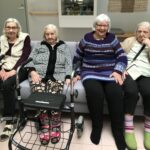 Eturivin naiset Eija Tyynelä, Anna Hänninen, Marketta Vinkka ja Annikki Koivula viihtyivät.