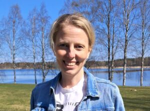 Kirsi rannalla kotisivuille 300x221