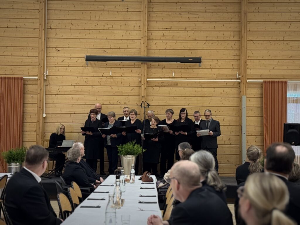 Juhlassa esiintyivät Lehtimäen kirkkokuoro sekä Lehtimäen mieslaulajat.
