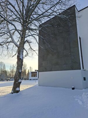 Alajärven kaupunki ei yhtiöitäkään omistamiaan sote- ja pela-kiinteistöjä. Arkistokuva: Suvi Hosionaho.