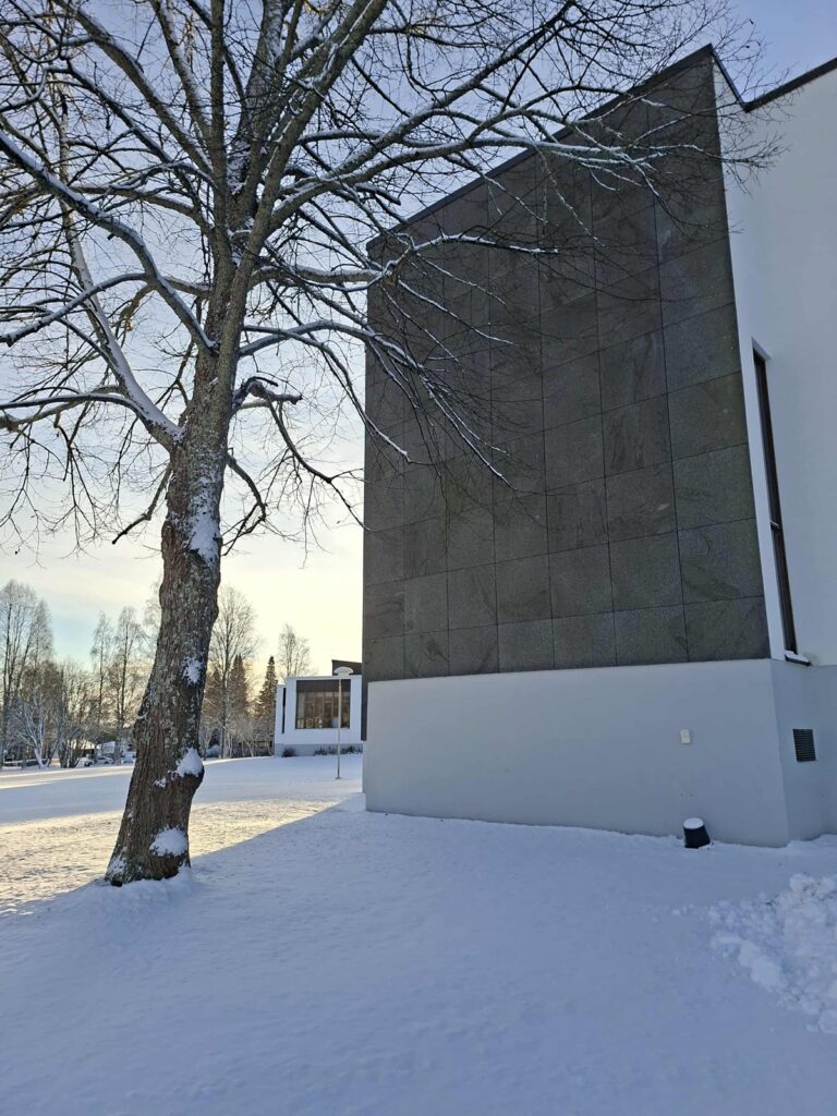 Alajärven kaupunki ei yhtiöitäkään omistamiaan sote- ja pela-kiinteistöjä. Arkistokuva: Suvi Hosionaho.