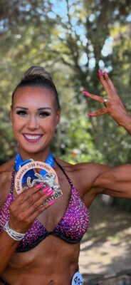 Jenni Hyyppä sai tuulettaa MM-pronssia. Kuva: Larieemelimedia.