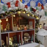 Viime vuonna Lappajärven joulunavaus järjestettiin koululla. Nyt jouluikkunoita voi bongailla Nississä pitkin joulukuuta. Arkistokuva.