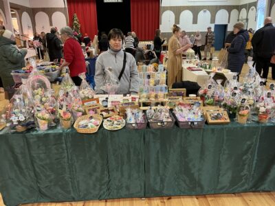 Druzhininan myyntipyötä oli jo sellaisenaan kuin kaunis koriste.