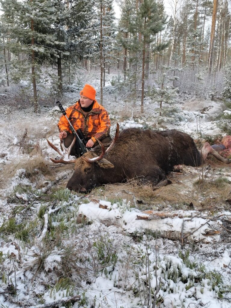 Riistaruokapäivän hirven ampui Samuli Kokko. Kuva: Juuso Alatalo.
