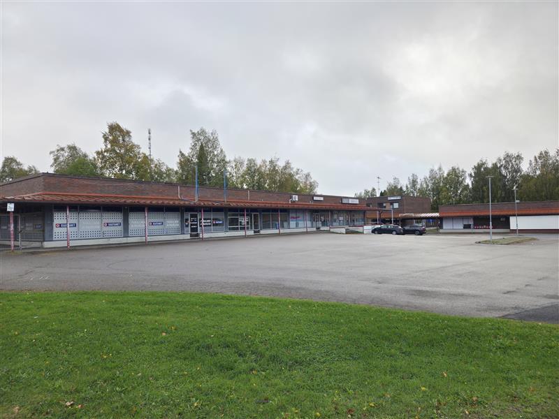 Liikemaneesin tyhjentyminen uhkaavan konkurssin vuoksi heijastuu liike-elämään ja kunnankin toimintaan.