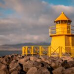 Jopa maailmassa, jossa korruptio tuntuu totaalilta, sisäinen maailma voi pysyä kirkkaana, vahvana ja oikeudenmukaisena, kirjoittaa Svitlana Zubenko kolumnissaan. Kuva: Freepik.